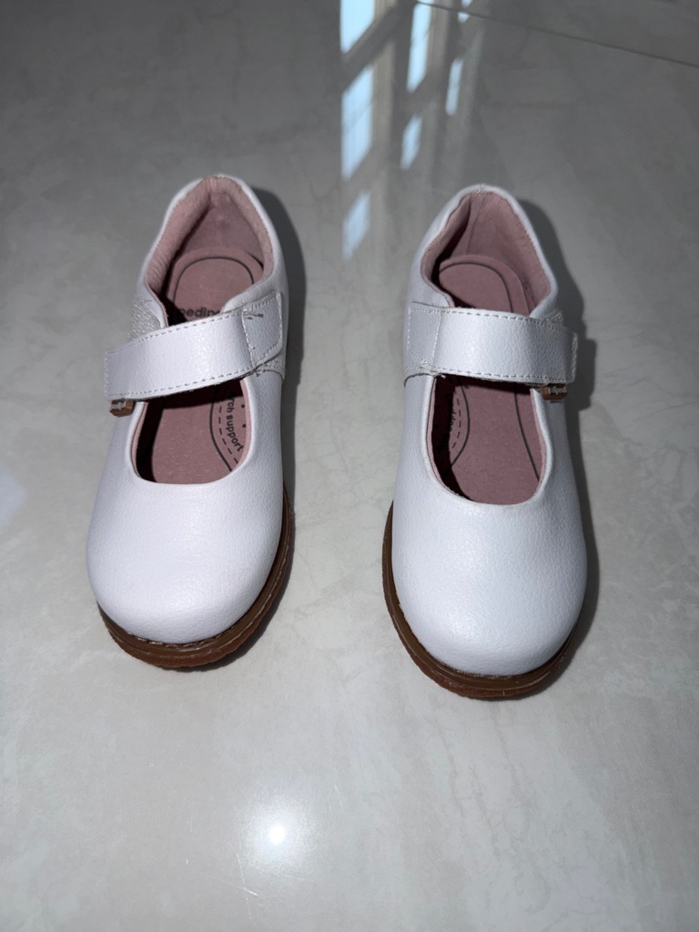 Pediped White Dress Shoes for Kids - size US 9 - 9.5, EU 26 - Picture 3 of 14